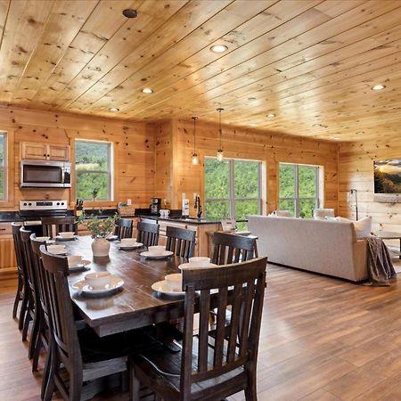 Private Pool Hot Tub Air Hockey Mountain Views Large Patio - Brynwood Station Villa Waldens Creek Exterior photo