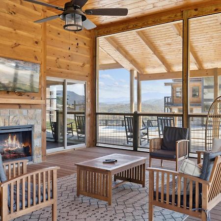 Private Pool Hot Tub Air Hockey Mountain Views Large Patio - Brynwood Station Villa Waldens Creek Exterior photo