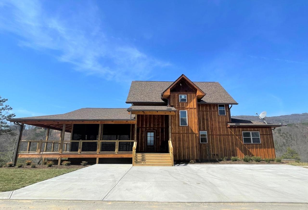 Private Pool Hot Tub Air Hockey Mountain Views Large Patio - Brynwood Station Villa Waldens Creek Exterior photo