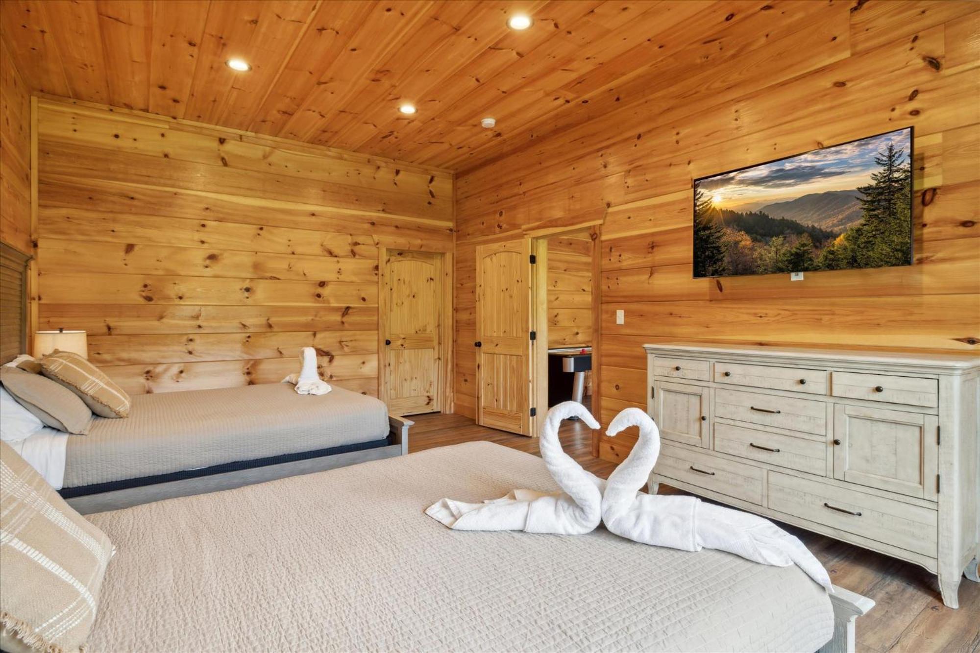 Private Pool Hot Tub Air Hockey Mountain Views Large Patio - Brynwood Station Villa Waldens Creek Exterior photo