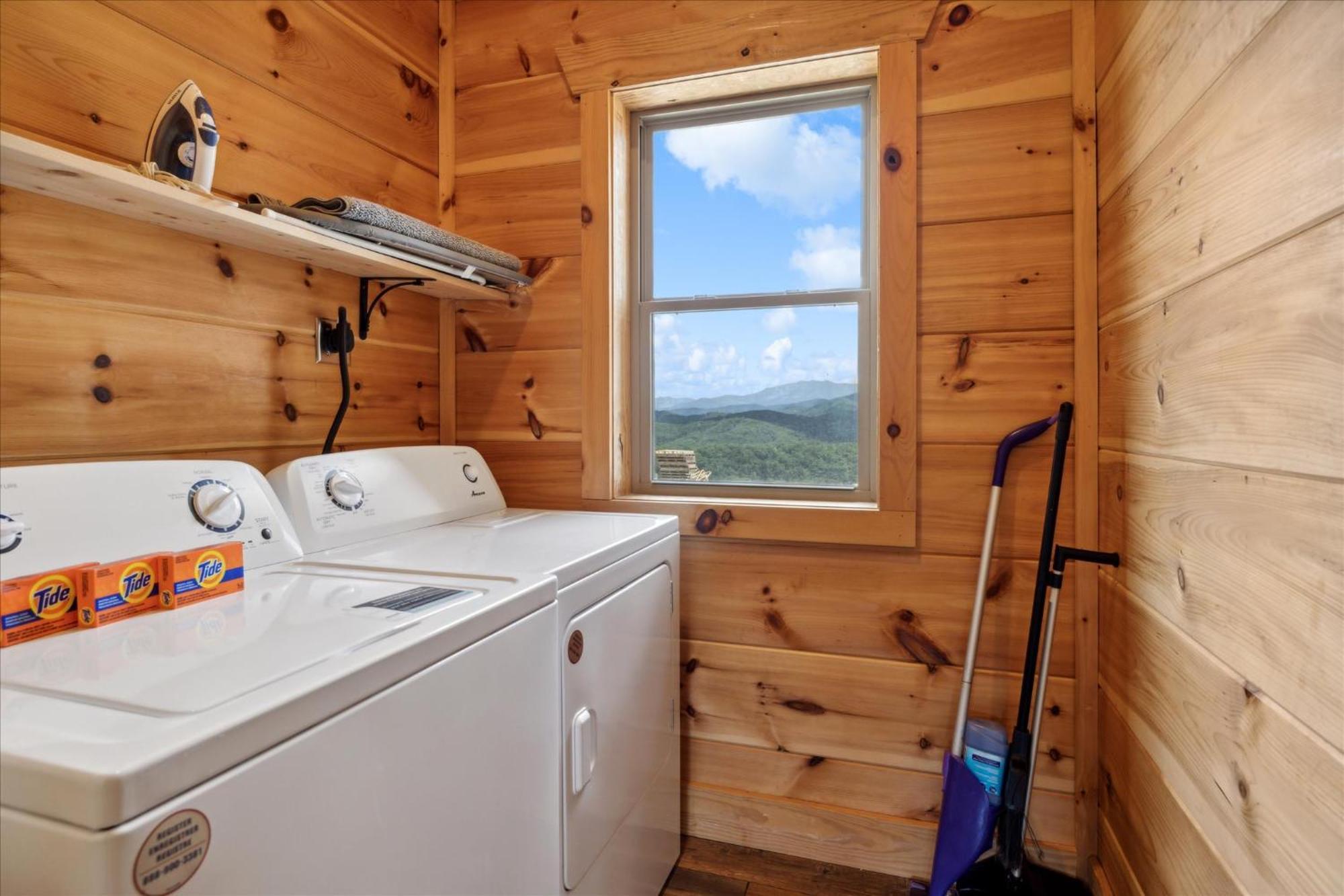 Private Pool Hot Tub Air Hockey Mountain Views Large Patio - Brynwood Station Villa Waldens Creek Exterior photo